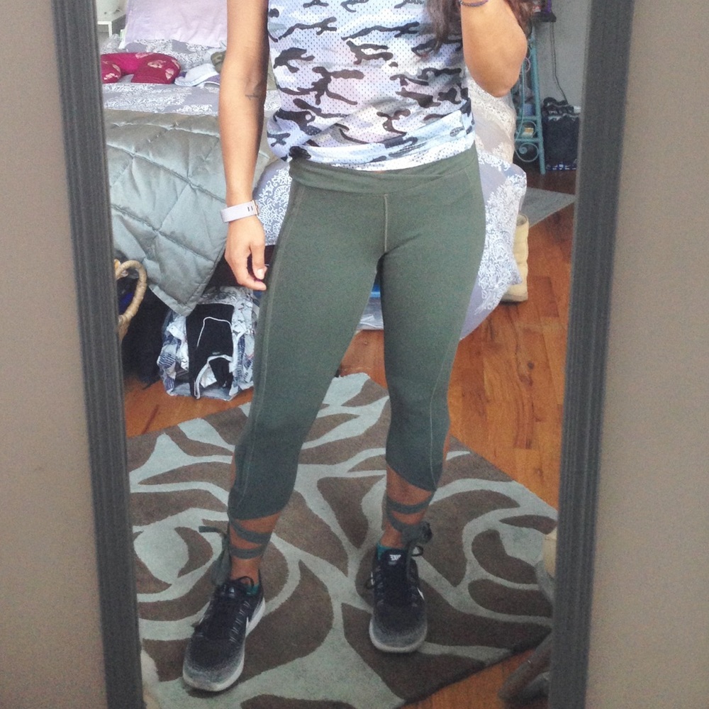 Free People Cropped Olive Leggings, Size XS